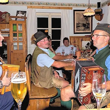 Wirtshaus Jagawirt 3*