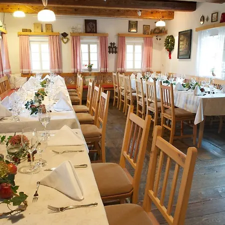 Inn Wirtshaus Jagawirt Sommereben